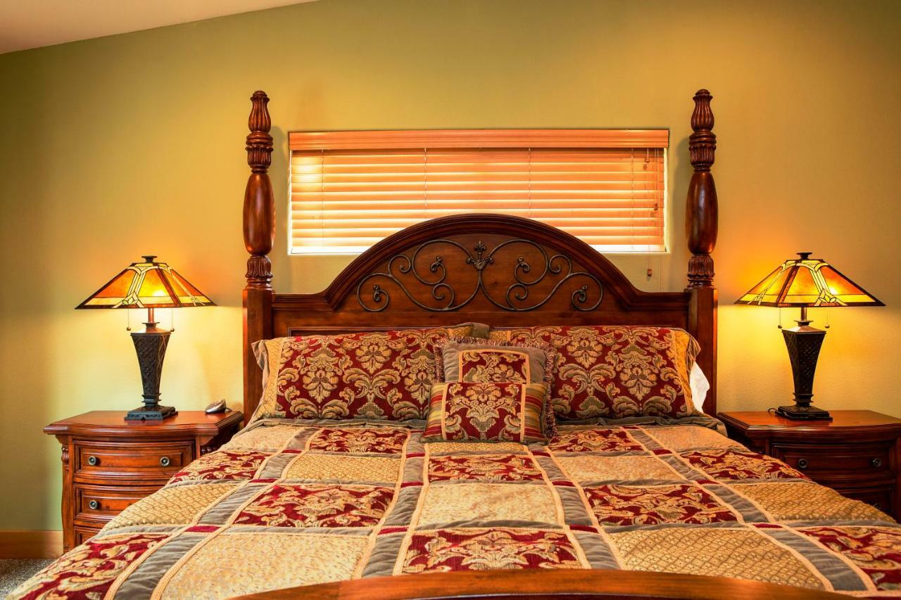 5-Star Luxury Tahoe Cabin! Great Location! Pool Table!Darts! Poker! Ping Pong! Games! South Lake Tahoe Eksteriør billede