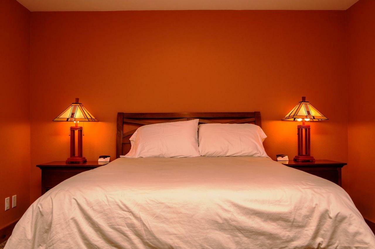 5-Star Luxury Tahoe Cabin! Great Location! Pool Table!Darts! Poker! Ping Pong! Games! South Lake Tahoe Eksteriør billede